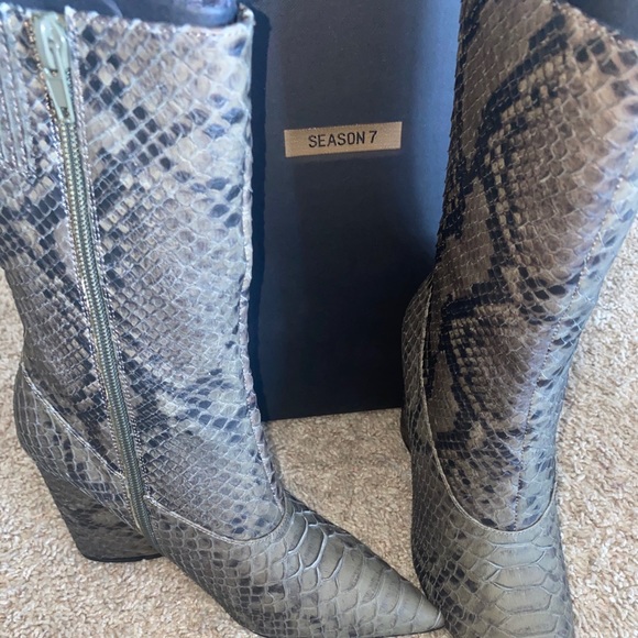 Yeezy season 7 Python boots - Picture 1 of 7